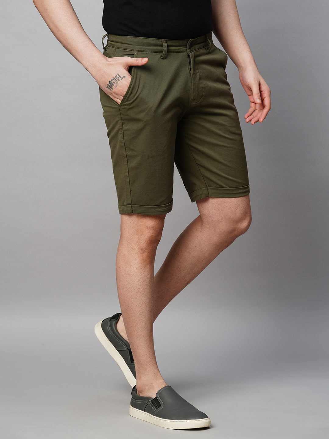 Genips Men's Green Cotton Lycra Slim Fit Shorts