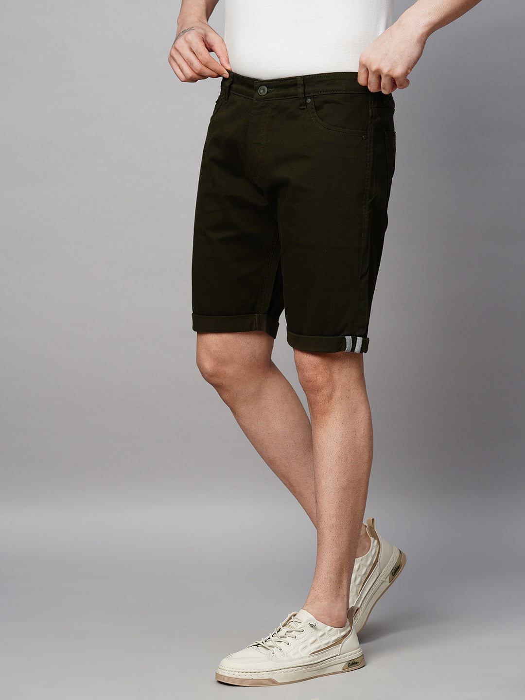 Genips Men's Bottle Green Cotton Lycra Slim Fit Shorts