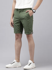 Men's Green Solid Cotton Slim Fit Knee Length 5 Pockets Casual Shorts