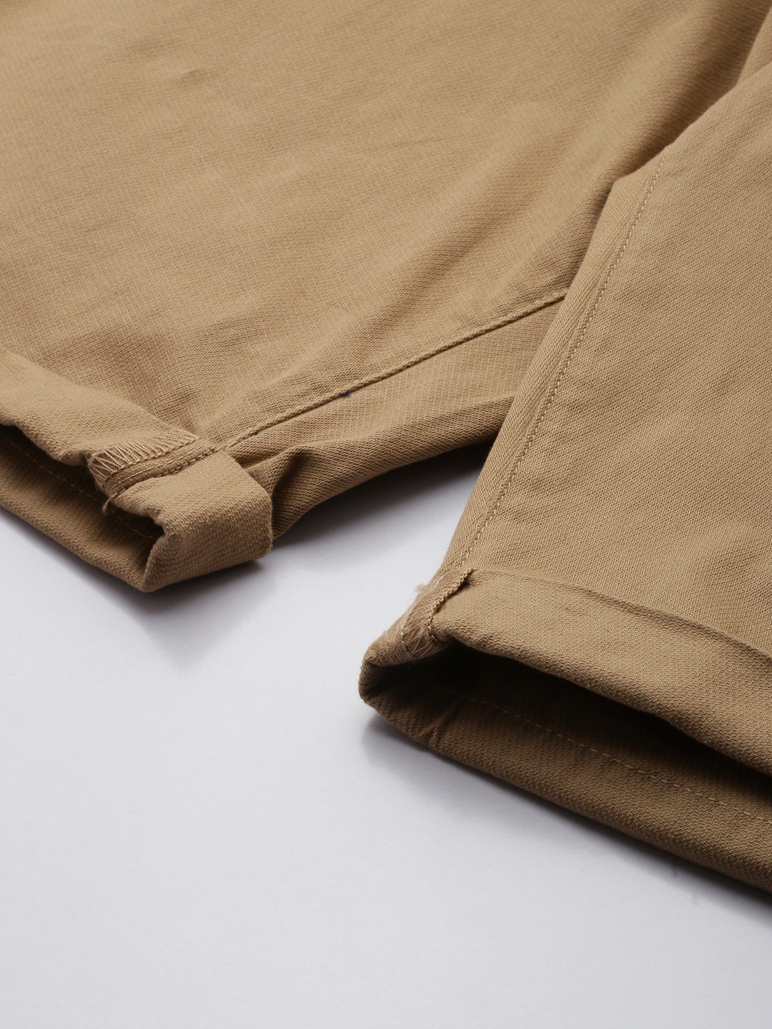 Men's Khaki Solid Cotton Slim Fit Knee Length 5 Pockets Casual Shorts