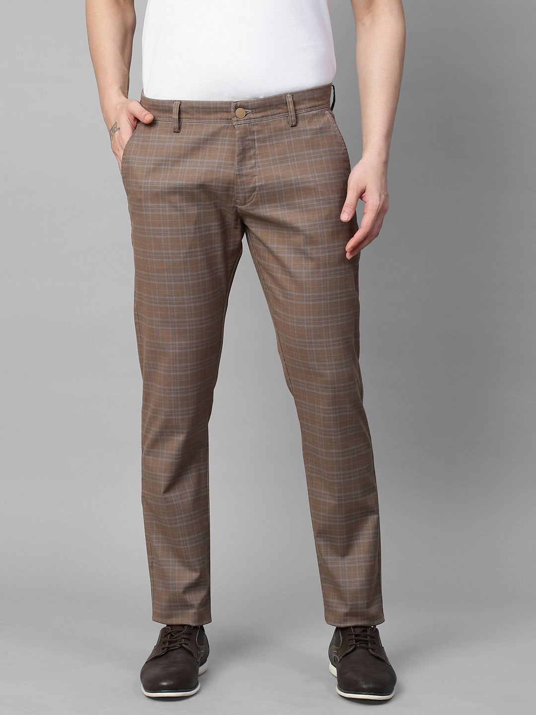 Genips Men's Brown Cotton Stretch Caribbean Slim Fit Self Design Trousers