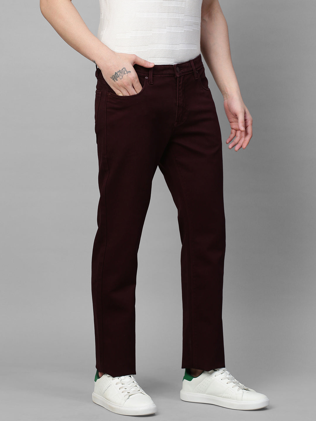 Genips Men's Wine Color Cotton Stretch Rico Slim Fit Solid 5 Pocket Trouser